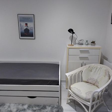 Charmant Studio Canape Lit Netflix Prime Video Dazn Wifi Le Havre Luaran gambar