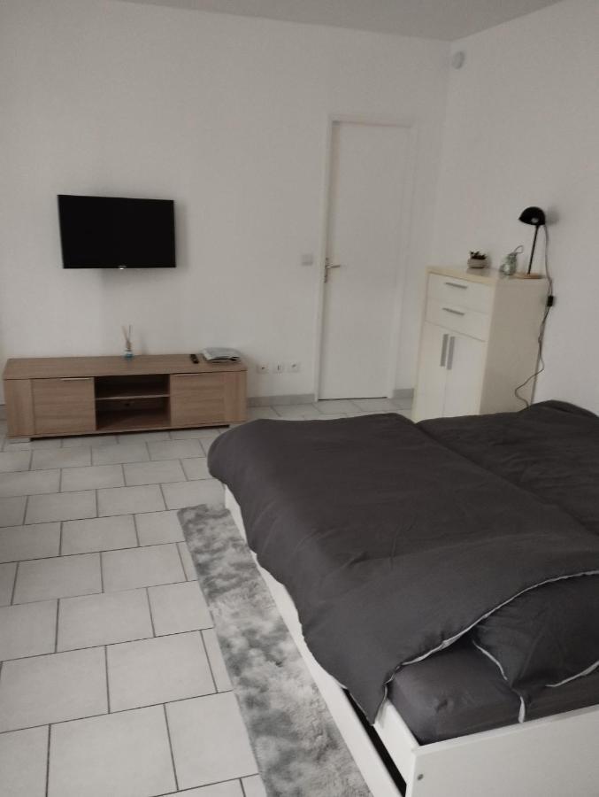 Charmant Studio Canape Lit Netflix Prime Video Dazn Wifi Le Havre Luaran gambar